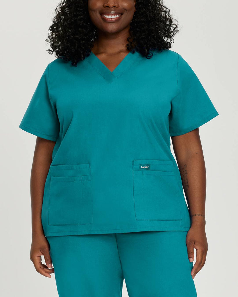 Large teal scrubs ideal for nurses, doctors and hospitals